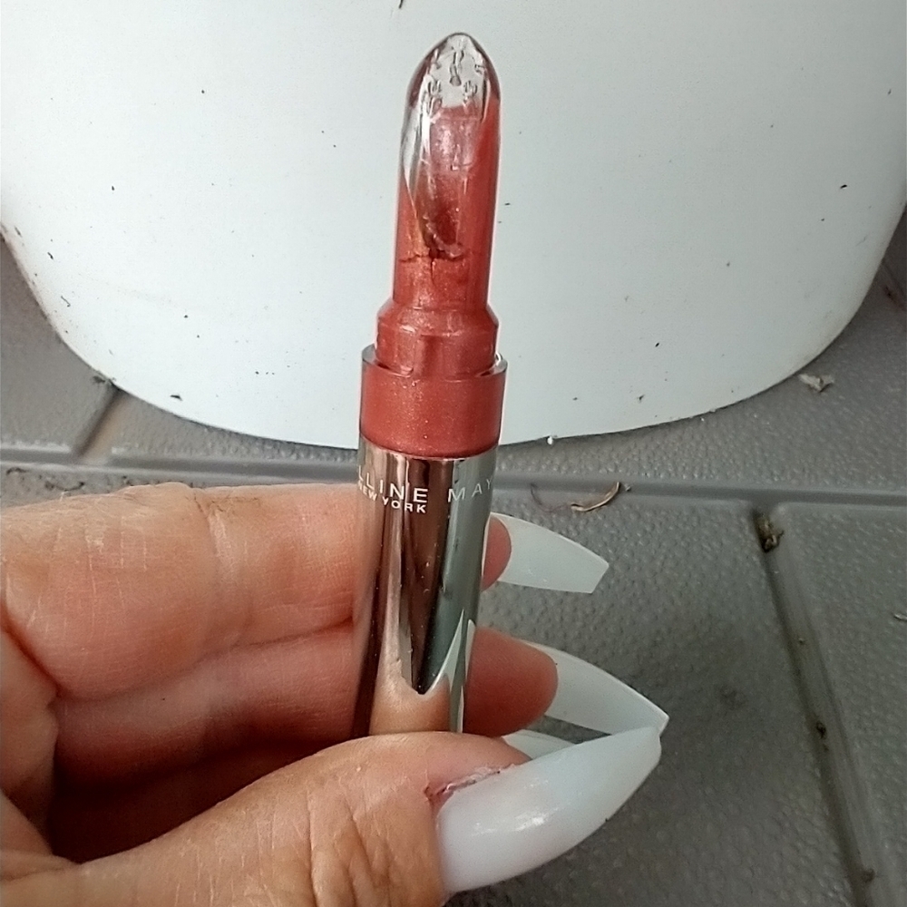 Women's Maybelline shine seduction glossy lipcolor